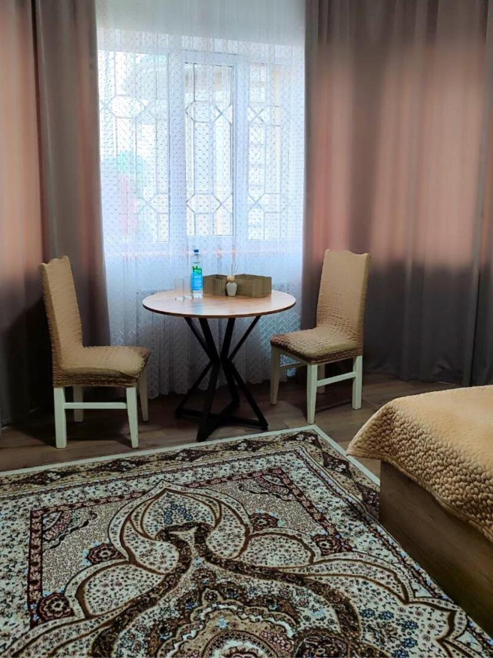 Amanat Guest House Bishkek Exterior foto