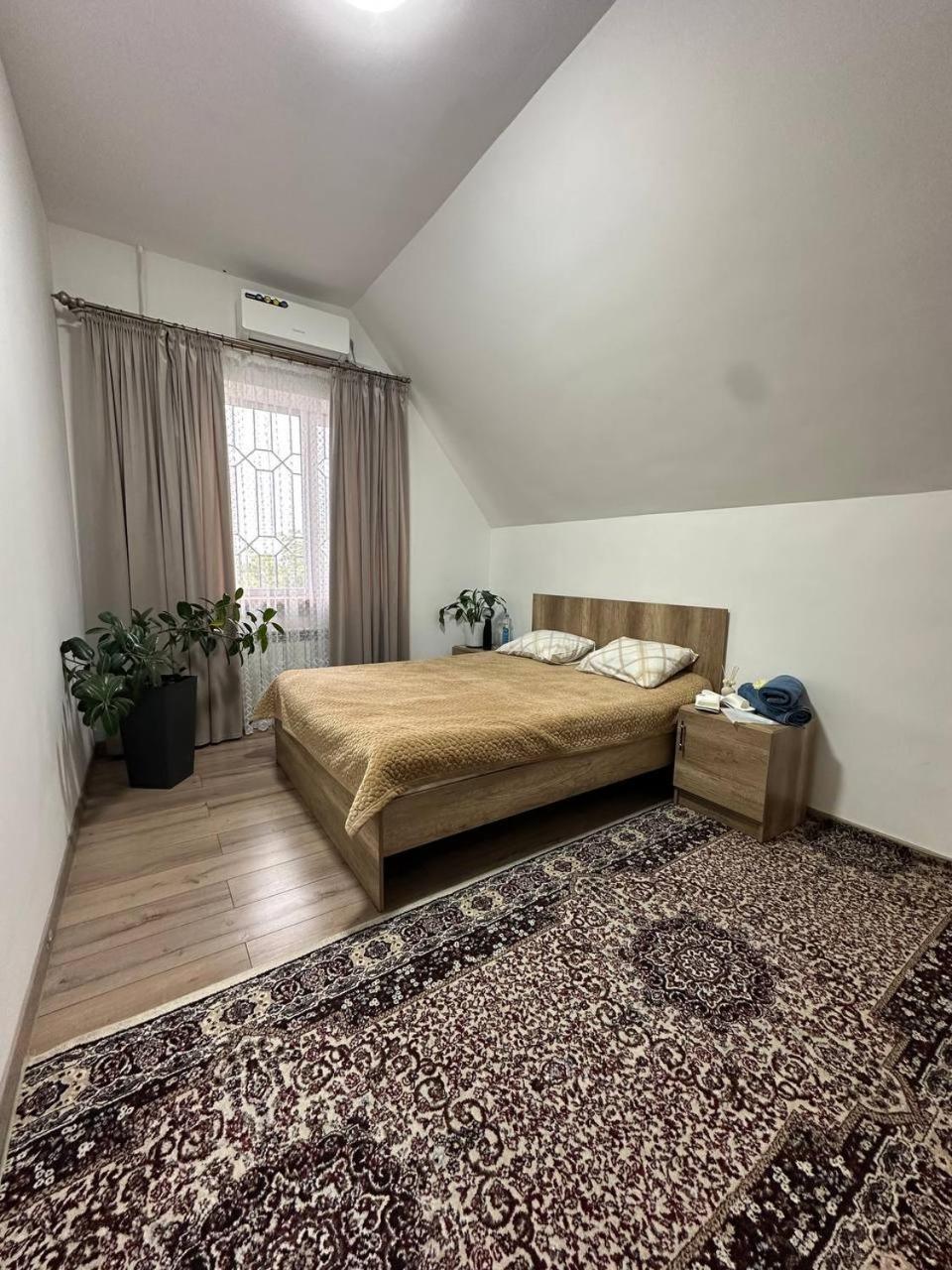 Amanat Guest House Bishkek Exterior foto